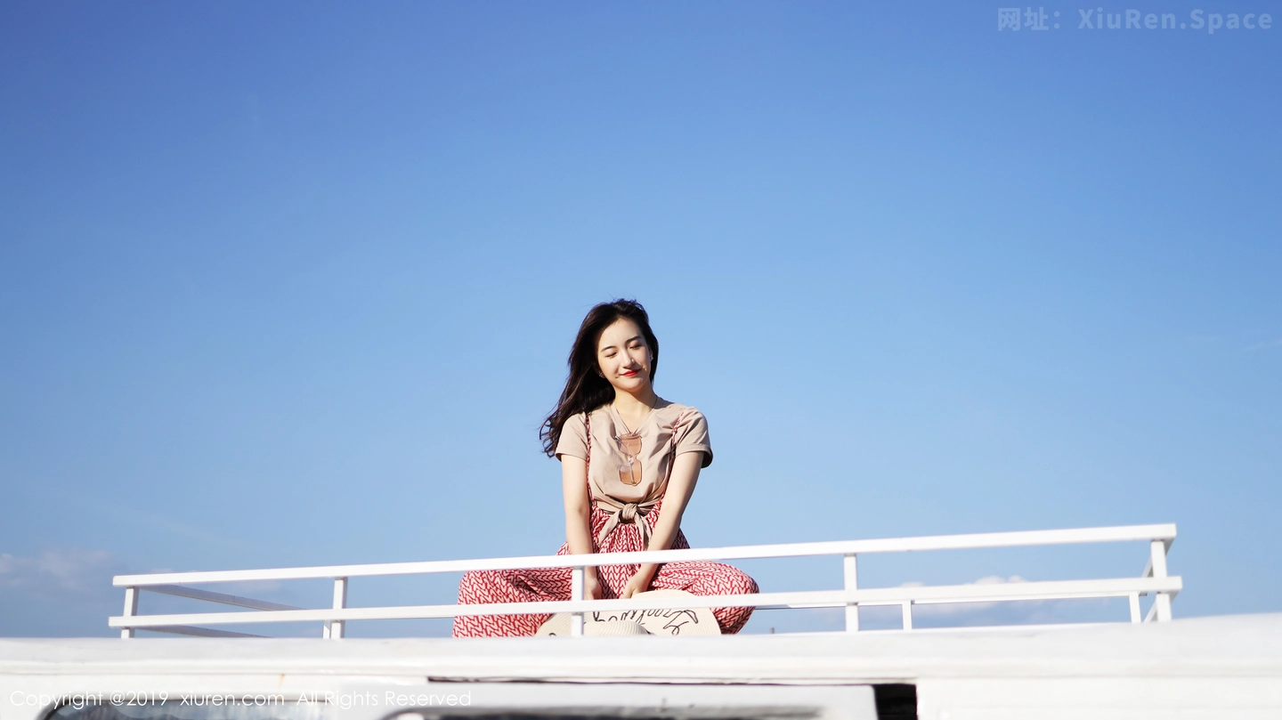 图片[4]-[XiuRen秀人网]VOL.1718 嫩模艺儿拿铁室外帽子美少女清新甜美风靓丽迷人写真63P-秀人网官方网站
